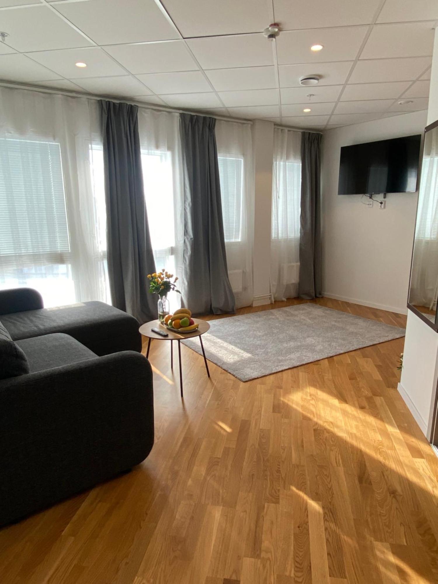 Stockholm Hotel Apartments Arlanda Xpo מראה חיצוני תמונה